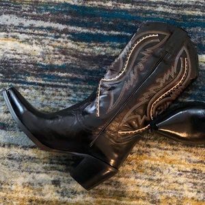 Never worn Jeffrey Campbell western boots